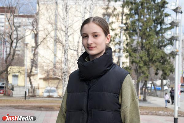 Александра Агафонова, артист театра балета «Щелкунчик»: «В пасмурные и дождливые дни вы обычно сидите дома, но вы можете прийти в наш театр». В Екатеринбурге +12 градусов - Фото 2